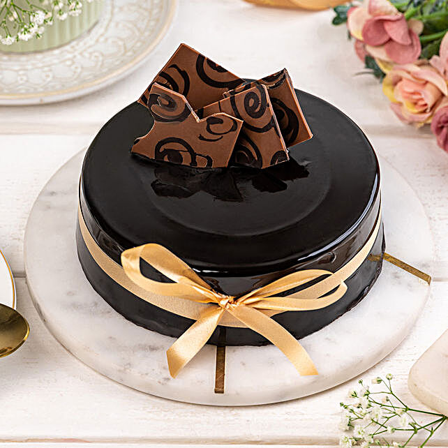 Indulge in Chocolate Truffle Cake | Discover 7 Divine Designs