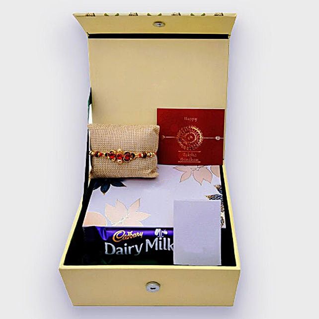 Buy/Send Gourmet Nutty Treats Rakhi Gift Set Online- FNP